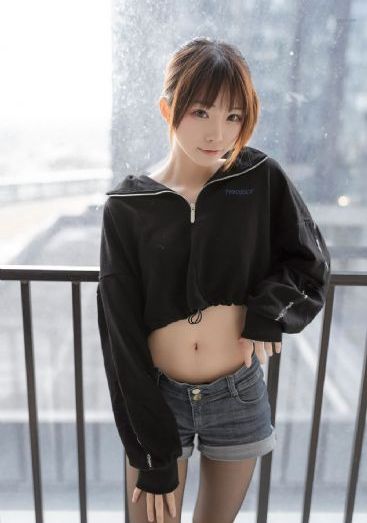 欧美歌手车内唱歌_1080天堂在线