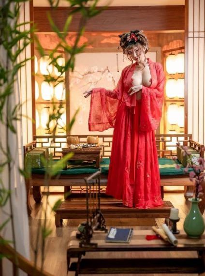 日韩美女色图图片_BD英语电影免费在线