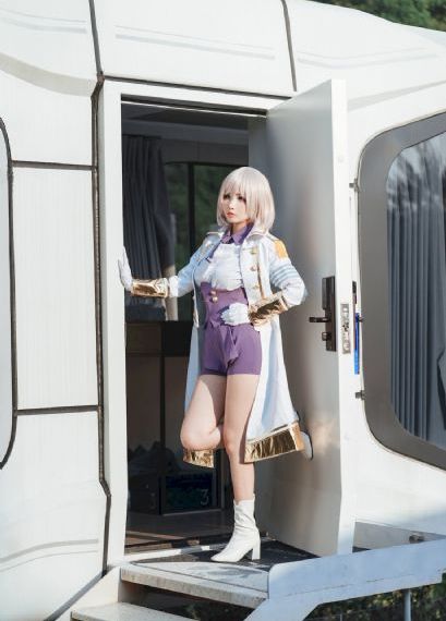 欧美蜜桃臀美女_BD韩语完整版观看