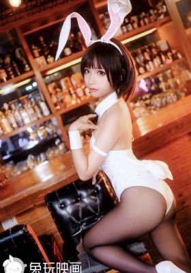 欧美女孩与猫_高清国产国语三级