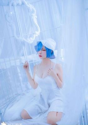 欧美风黑白桌面壁纸_超清完整在线观看